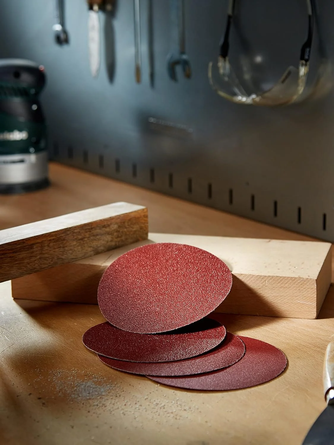 بوش هوم اند گاردن 2609256B47 مجموعه 10 عددی سنباده برای فرز و دریل زاویه ای 125، 4 عدد 60، 4 عدد 120، 2 عدد 180 بوش هوم اند گاردن 2609256B47 مجموعه 10 عددی سنباده برای فرز و دریل زاویه ای 125، 4 عدد 60، 4 عدد 120، 2 عدد 180