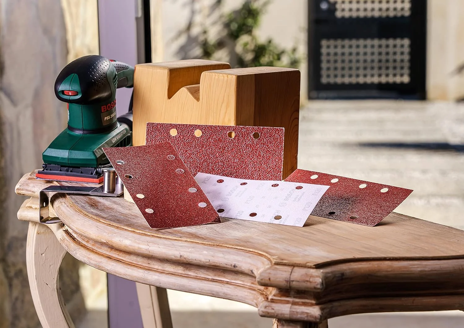 سنباده ورق سمباده لرزان بوش مدل 2607017108، قرمز، 93 x 230 میلی متر سنباده ورق سمباده لرزان بوش مدل 2607017108، قرمز، 93 x 230 میلی متر