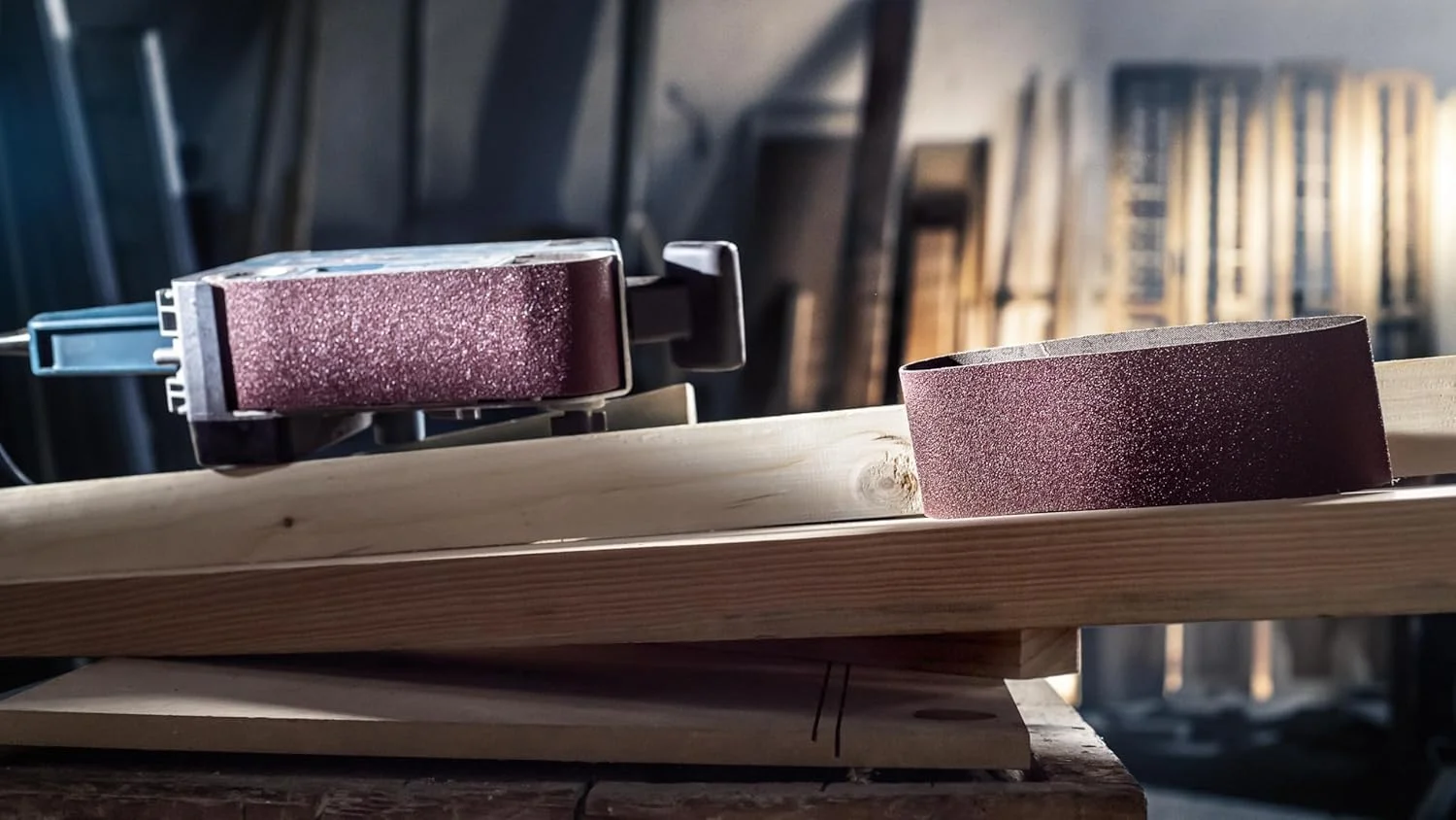 مجموعه ۳ عددی نوار سنباده بوش پروفشنال X440 Best for Wood and Paint (۱۰۰ x ۶۲۰ میلی متر، زبری ۲۲۰، لوازم جانبی برای سنباده های نواری)