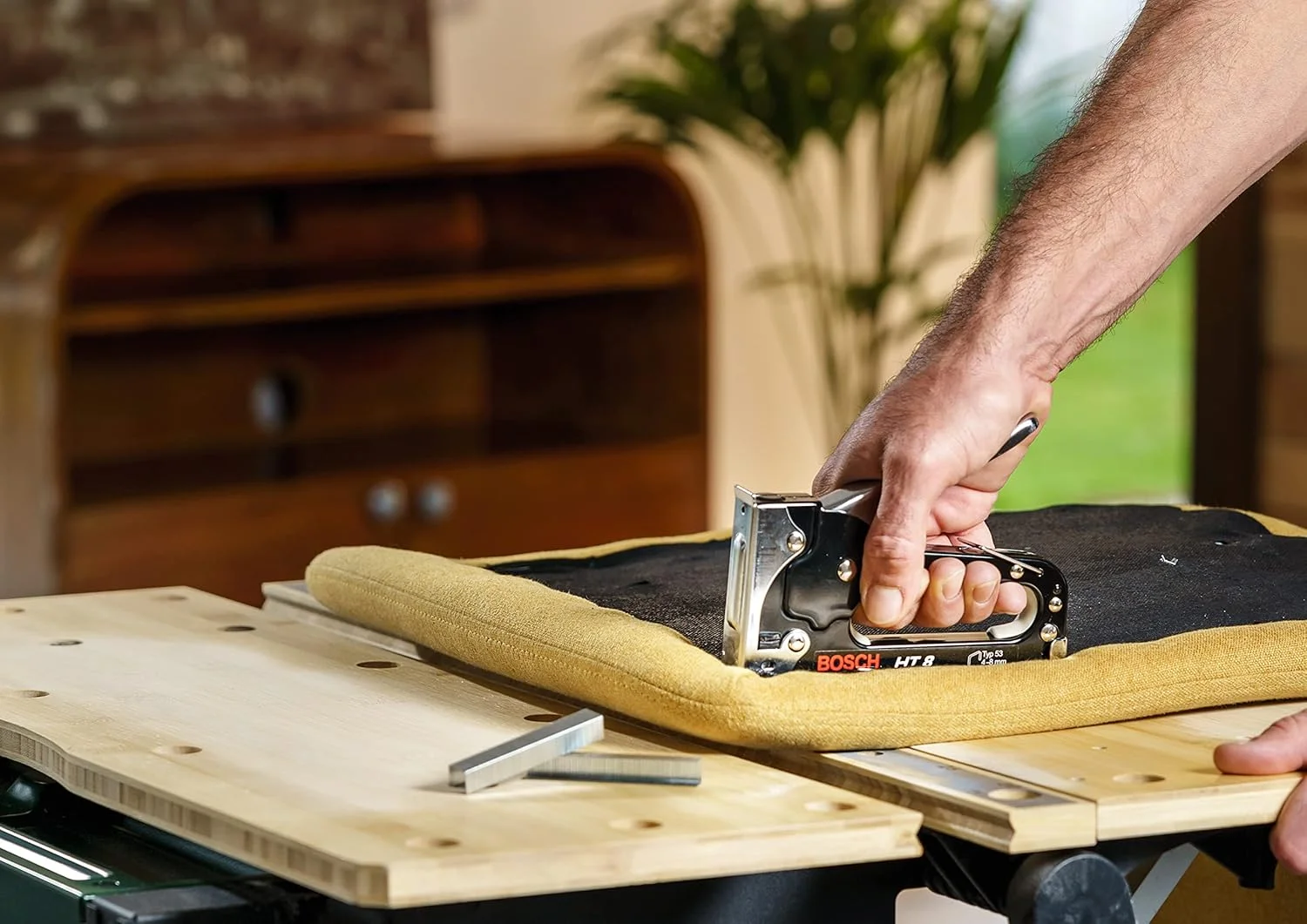 منگنه کوب دستی بوش مدل 2609255858 HT8 منگنه کوب دستی بوش مدل 2609255858 HT8