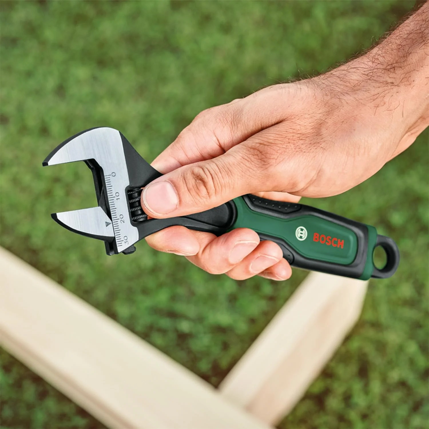 آچار فرانسه قابل تنظیم بوش 8 اینچ / 200 میلی متر (استحکام و دوام بالا؛ طول عمر طولانی؛ روکش نرم؛ باز شدن روان تا 30 میلی متر) آچار فرانسه قابل تنظیم بوش 8 اینچ / 200 میلی متر (استحکام و دوام بالا؛ طول عمر طولانی؛ روکش نرم؛ باز شدن روان تا 30 میلی متر)