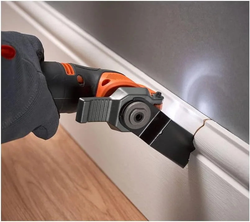 ابزار چندکاره شارژی بلک اند دکر ۱۸ ولت/۲.۰ آمپر مدل BDCOS18D1K ابزار چندکاره شارژی بلک اند دکر ۱۸ ولت/۲.۰ آمپر مدل BDCOS18D1K