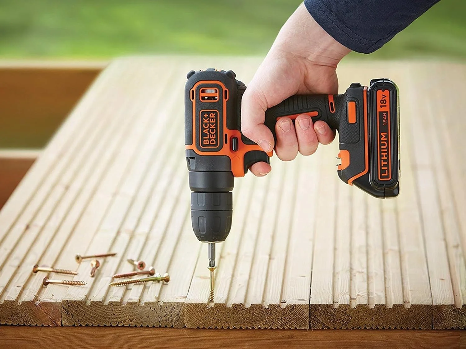 دریل پیچ گوشتی شارژی بلک اند دکر مدل BDC718AS2O-QW - 20,250 ضربه در دقیقه - 2 سرعت - 80 لوازم جانبی - به همراه جعبه ابزار، 18 ولت، 2 باتری دریل پیچ گوشتی شارژی بلک اند دکر مدل BDC718AS2O-QW - 20,250 ضربه در دقیقه - 2 سرعت - 80 لوازم جانبی - به همراه جعبه ابزار، 18 ولت، 2 باتری