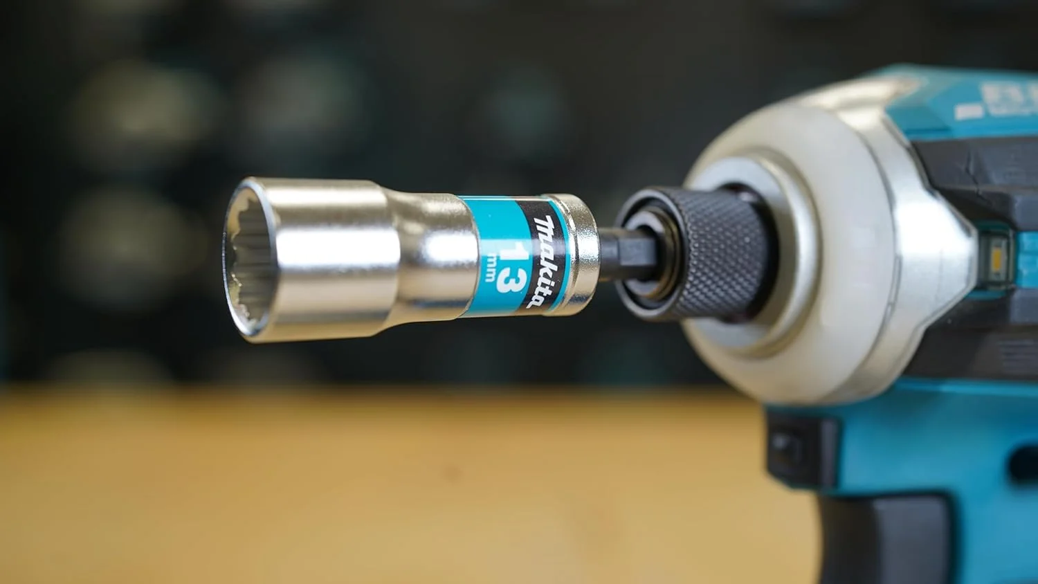 بیت سرپیچ تاشو ماکیتا مدل E-03492 H13 با طول 80 میلیمتر بیت سرپیچ تاشو ماکیتا مدل E-03492 H13 با طول 80 میلیمتر