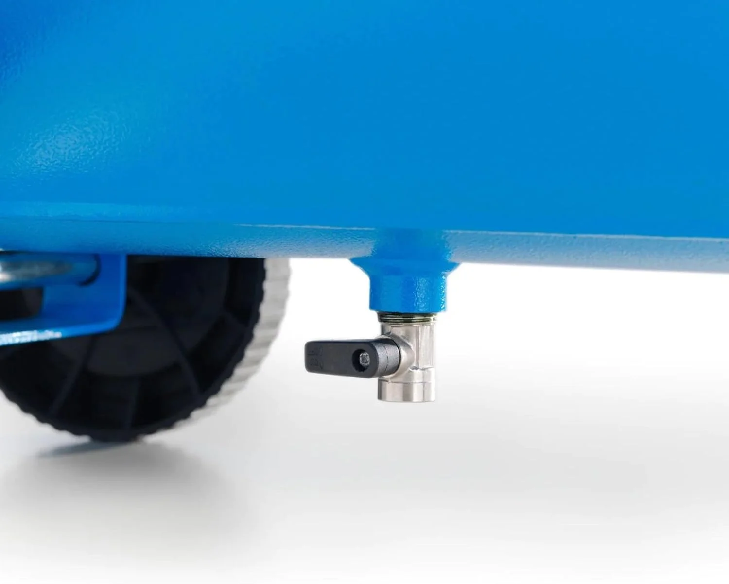 کمپرسور هوا ABAC، مخزن هوای 50 لیتری، درایو مستقیم، گیج های فشار دوبل، حداکثر فشار 10 بار، چرخ های حمل و نقل، تزریق روغن، توان 2 اسب بخار، Montecarlo L20