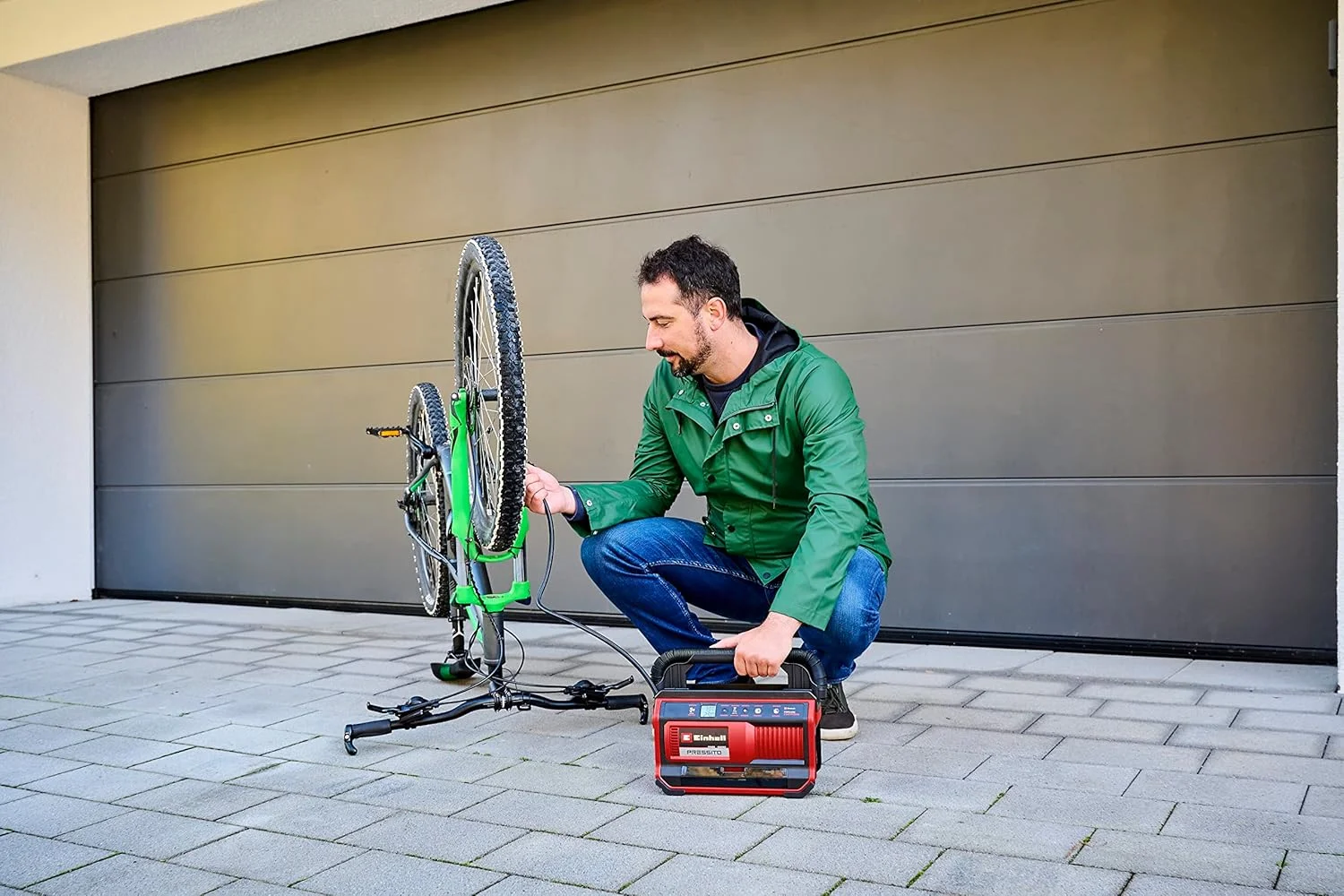 کمپرسور شارژی اینهل مدل PRESSITO 18/25 Power X-Change (18 ولت، حداکثر 11 بار، شامل شلنگ فشار قوی 71 سانتی متری و شلنگ فشار ضعیف 1.6 متری، بدون باتری و شارژر) کمپرسور شارژی اینهل مدل PRESSITO 18/25 Power X-Change (18 ولت، حداکثر 11 بار، شامل شلنگ فشار قوی 71 سانتی متری و شلنگ فشار ضعیف 1.6 متری، بدون باتری و شارژر)