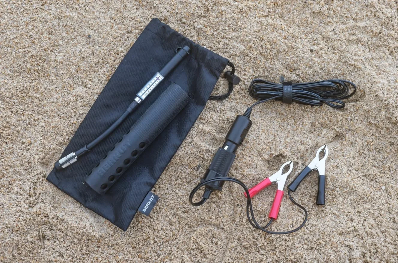 کمپرسور هوای فوق العاده جمع و جور موتورسیکلت مدل MT-1000 | پمپ باد برقی با عملکرد بالا برای موتور، دوچرخه و سایر وسایل بادی | 12 ولت DC کمپرسور هوای فوق العاده جمع و جور موتورسیکلت مدل MT-1000 | پمپ باد برقی با عملکرد بالا برای موتور، دوچرخه و سایر وسایل بادی | 12 ولت DC