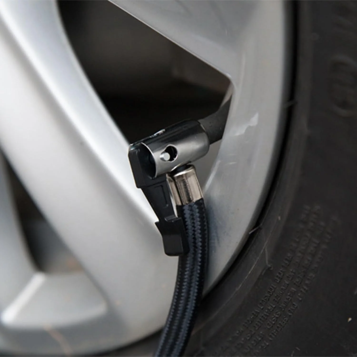 پمپ باد تایر قابل حمل gihusrzx، پمپ باد تایر برای خودرو، کمپرسور هوا 12 ولت با نویز کم و راندمان بالا با فشارسنج، پمپ برقی باد تایر