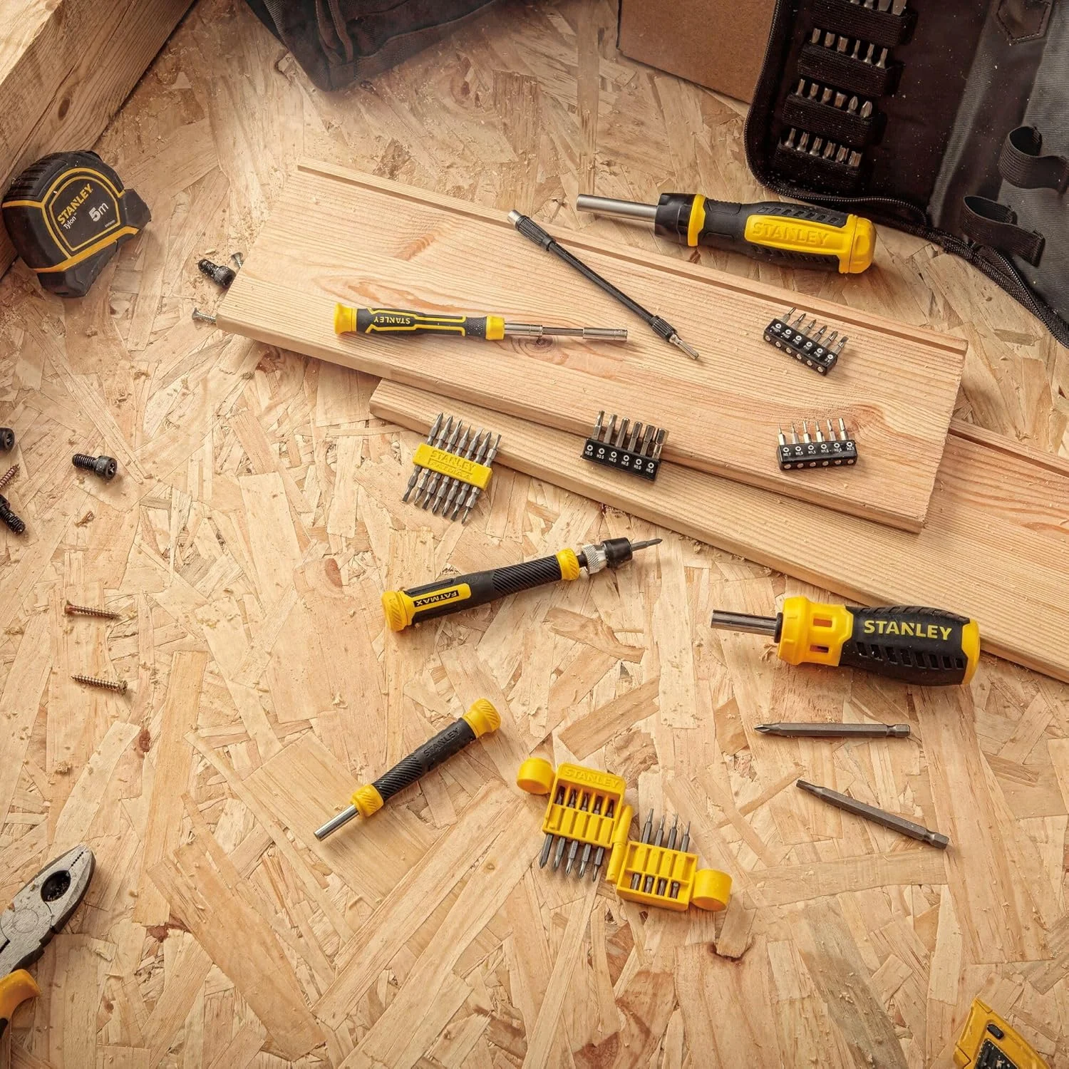 چاقوی همه کاره کلاسیک 99 استنلی، جمع شونده، 6 اینچ، (10-099)