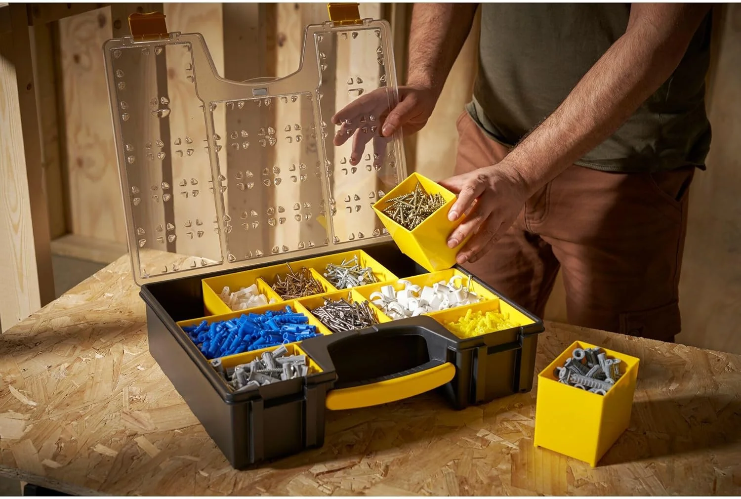 جعبه ابزار استنلی مدل 1-92-749 Pro Organizer، سایز متوسط جعبه ابزار استنلی مدل 1-92-749 Pro Organizer، سایز متوسط