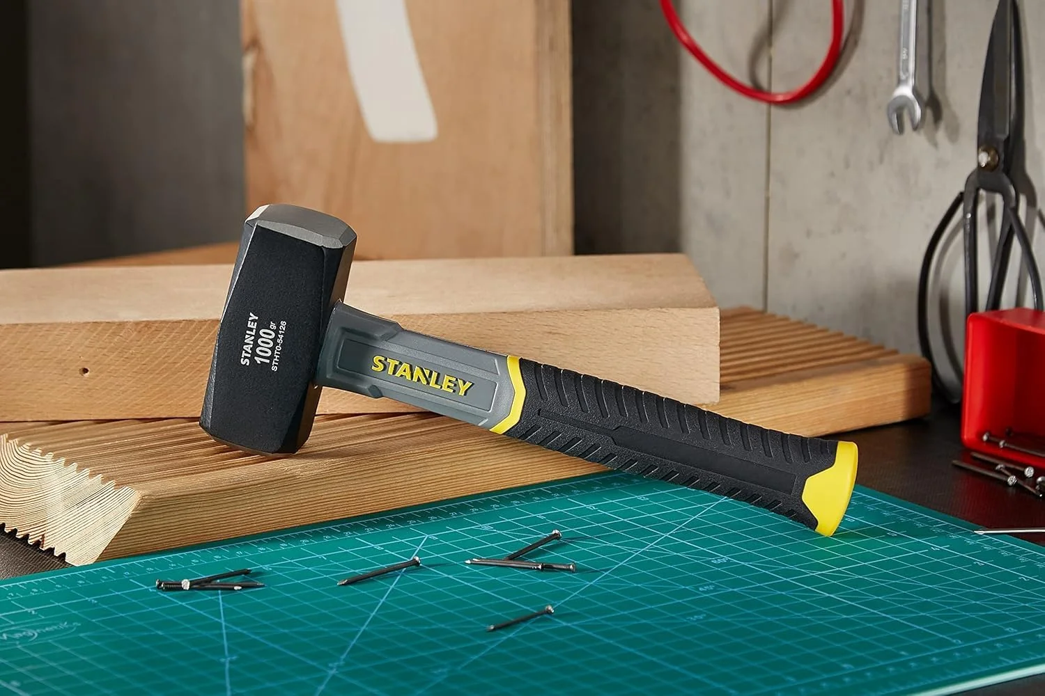 چکش پتک فایبرگلاس استنلی مدل STHT0-54126، وزن 1000 گرم