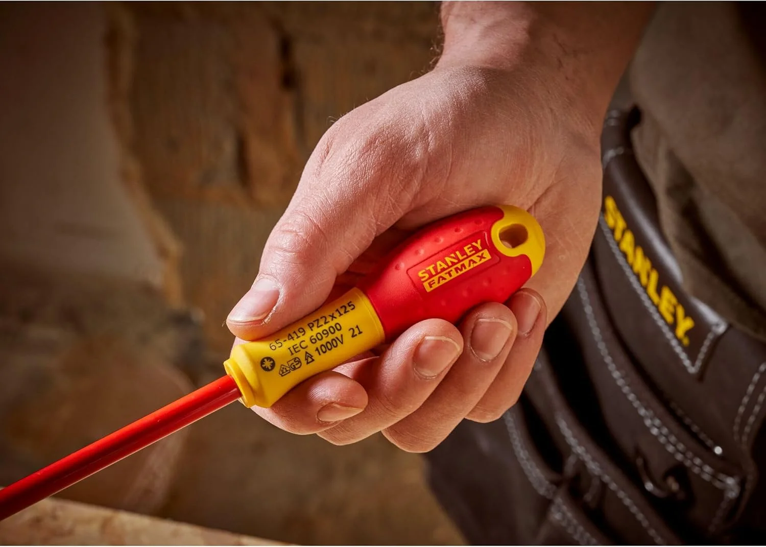 مجموعه ابزار پیچ گوشتی عایق استنلی قرمز، 0-65-443