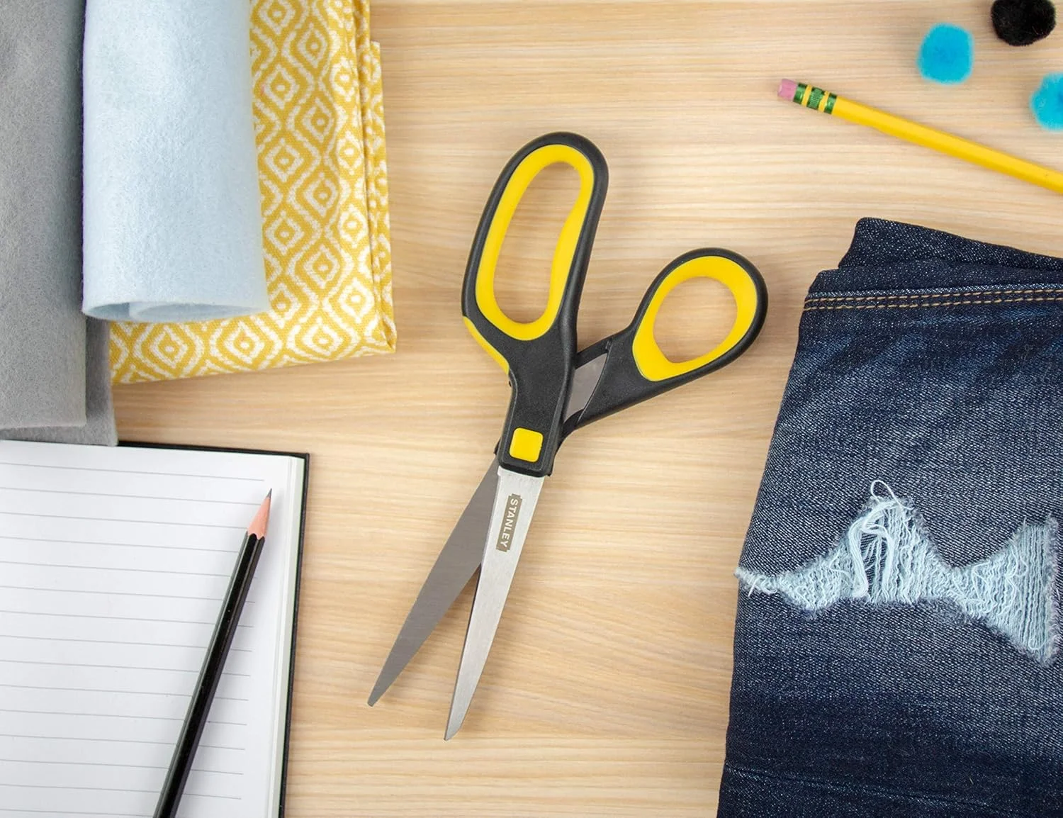 قیچی همه کاره ارگونومیک 8 اینچی استنلی (SCI8EST-YLW)، زرد/مشکی