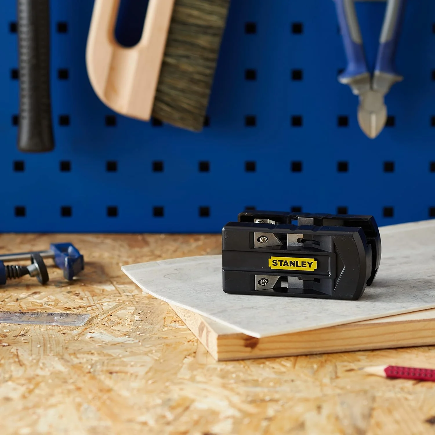 پردازنده لبه لمینت استنلی مدل STHT0-16139، مشکی/زرد