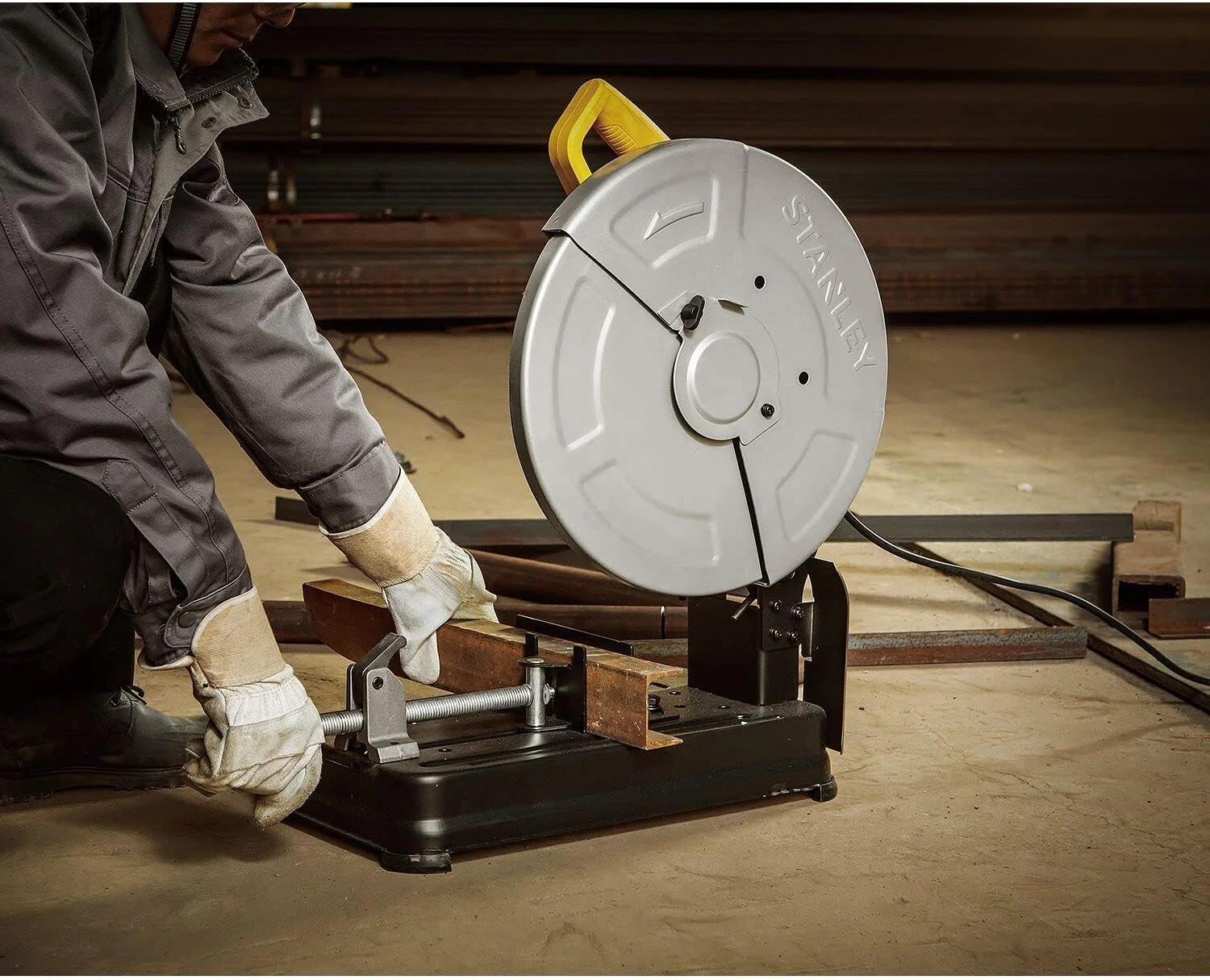 اره قطع کن استنلی 2200 وات، 355 میلی متر، SSC22-B5