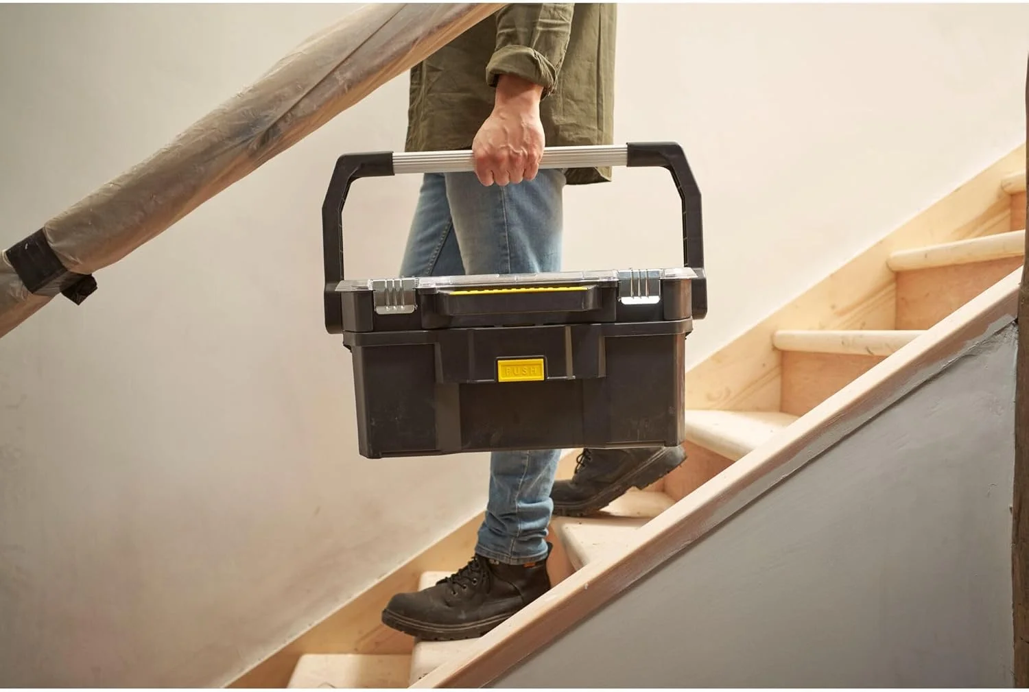 کیف ابزار استنلی به همراه جعبه ابزار، قفل فلزی مقاوم، جداکننده های قابل جابجایی، 19 اینچ، STST1-70317