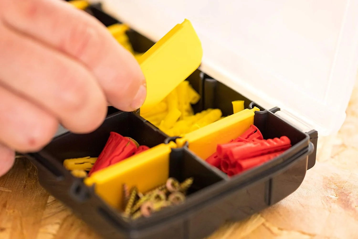 جعبه ابزار کوچک استنلی مدل STST81679-1، شفاف