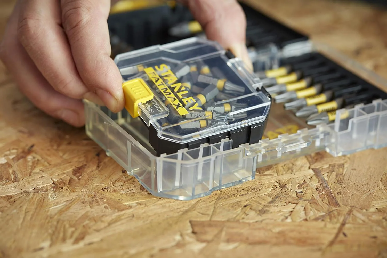 استنلی STA88565-XJ تیک تاک 10 تکه. 9 سری 50 میلی‌متری و آداپتور مغناطیسی با قفل