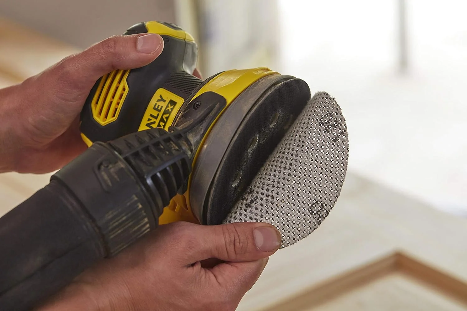 سنباده لرزان گرد V20 18 ولت استنلی مدل SFMCW220B-XJ (بدون باتری/شارژر) سنباده لرزان گرد V20 18 ولت استنلی مدل SFMCW220B-XJ (بدون باتری/شارژر)