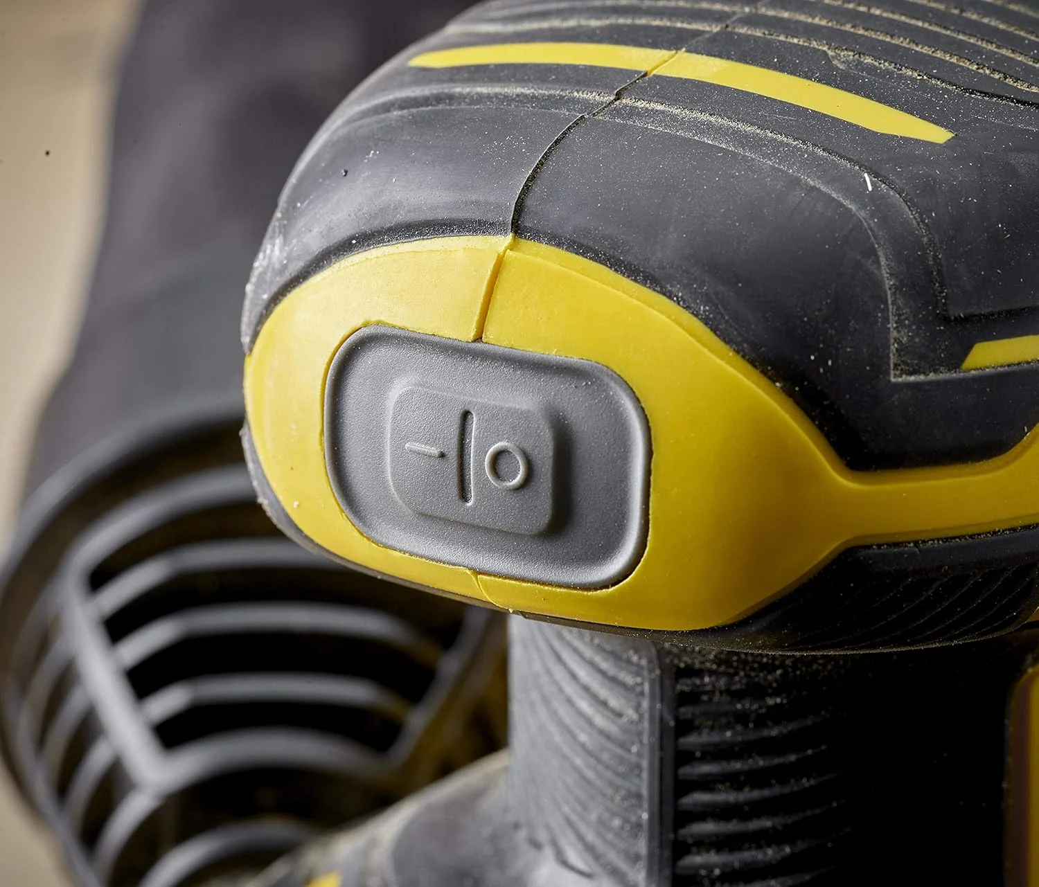 سنباده لرزان گرد V20 18 ولت استنلی مدل SFMCW220B-XJ (بدون باتری/شارژر) سنباده لرزان گرد V20 18 ولت استنلی مدل SFMCW220B-XJ (بدون باتری/شارژر)