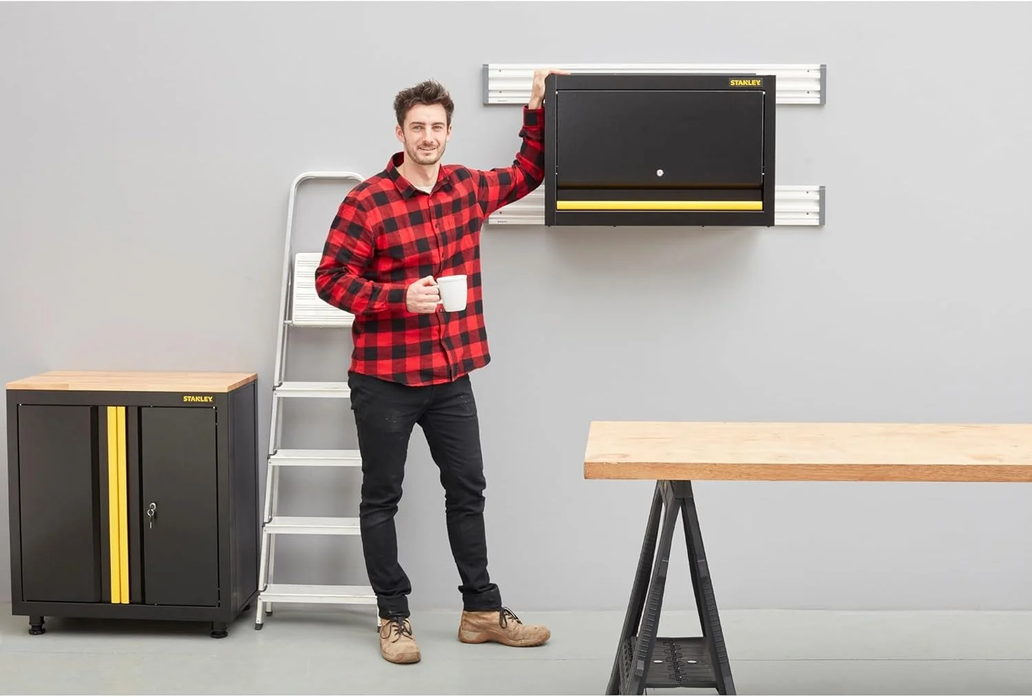 کابینت استنلی RTA (1 درب، 30 اینچ، با قاب فولادی، سیستم قفل یکپارچه، حداکثر بار تا 22.5 کیلوگرم، قابلیت نصب روی دیوارهای ریلی)، آلیاژ