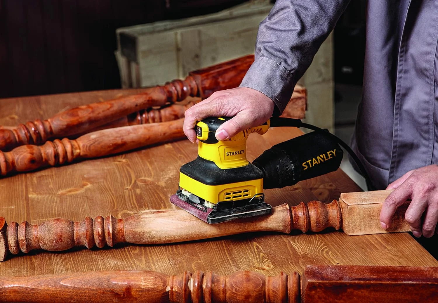 سنباده لرزان 240 وات استنلی مدل SS24-B5