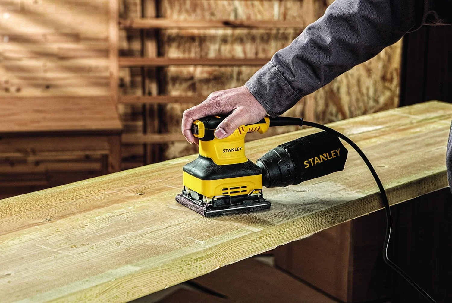 سنباده لرزان 240 وات استنلی مدل SS24-B5