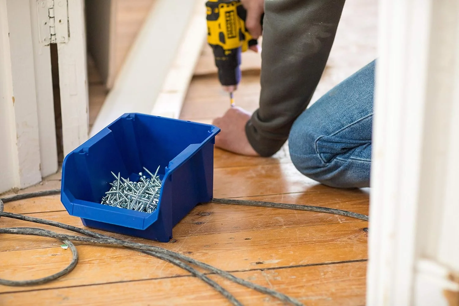 جعبه های نگهداری استنلی مدل STST82740-1 شماره 3 (آبی، پلی پروپیلن مقاوم در برابر ضربه، قابل انباشت، قابل نصب روی دیوار، ایده آل برای نگهداری قطعات کوچک، ابزار، لوازم جانبی و موارد دیگر، 3 عدد (24 x 18 x 13 سانتی متر)) جعبه های نگهداری استنلی مدل STST82740-1 شماره 3 (آبی، پلی پروپیلن مقاوم در برابر ضربه، قابل انباشت، قابل نصب روی دیوار، ایده آل برای نگهداری قطعات کوچک، ابزار، لوازم جانبی و موارد دیگر، 3 عدد (24 x 18 x 13 سانتی متر))