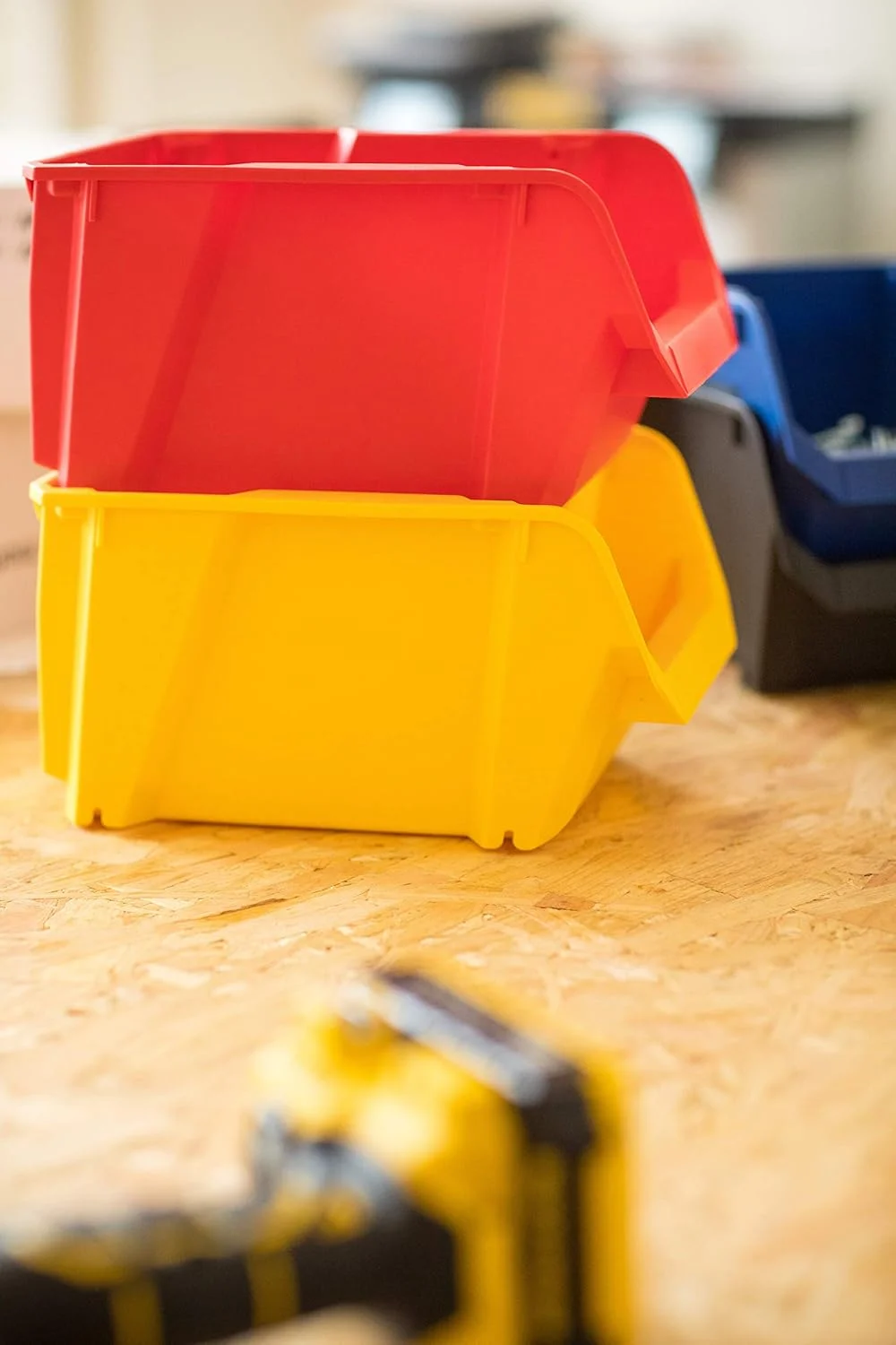 جعبه های ذخیره سازی استنلی مدل STST82742-1 شماره 4 (قرمز، پلی پروپیلن مقاوم در برابر ضربه، قابل انباشت، قابل نصب روی دیوار، ایده آل برای ذخیره سازی اقلام کوچک، ابزار، لوازم جانبی و غیره) جعبه های ذخیره سازی استنلی مدل STST82742-1 شماره 4 (قرمز، پلی پروپیلن مقاوم در برابر ضربه، قابل انباشت، قابل نصب روی دیوار، ایده آل برای ذخیره سازی اقلام کوچک، ابزار، لوازم جانبی و غیره)