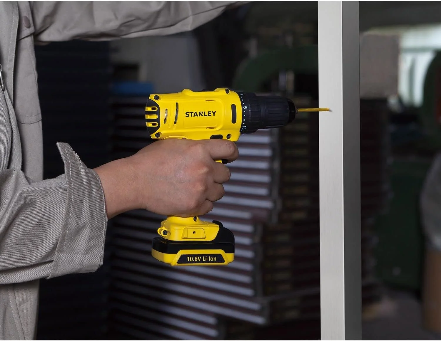 دریل پیچ گوشتی شارژی استنلی 10.8 ولت 1.5 آمپر لیتیوم-یون مدل SCD12S2 دریل پیچ گوشتی شارژی استنلی 10.8 ولت 1.5 آمپر لیتیوم-یون مدل SCD12S2