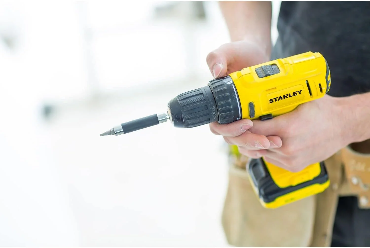 دریل پیچ گوشتی شارژی استنلی 10.8 ولت 1.5 آمپر لیتیوم-یون مدل SCD12S2 دریل پیچ گوشتی شارژی استنلی 10.8 ولت 1.5 آمپر لیتیوم-یون مدل SCD12S2