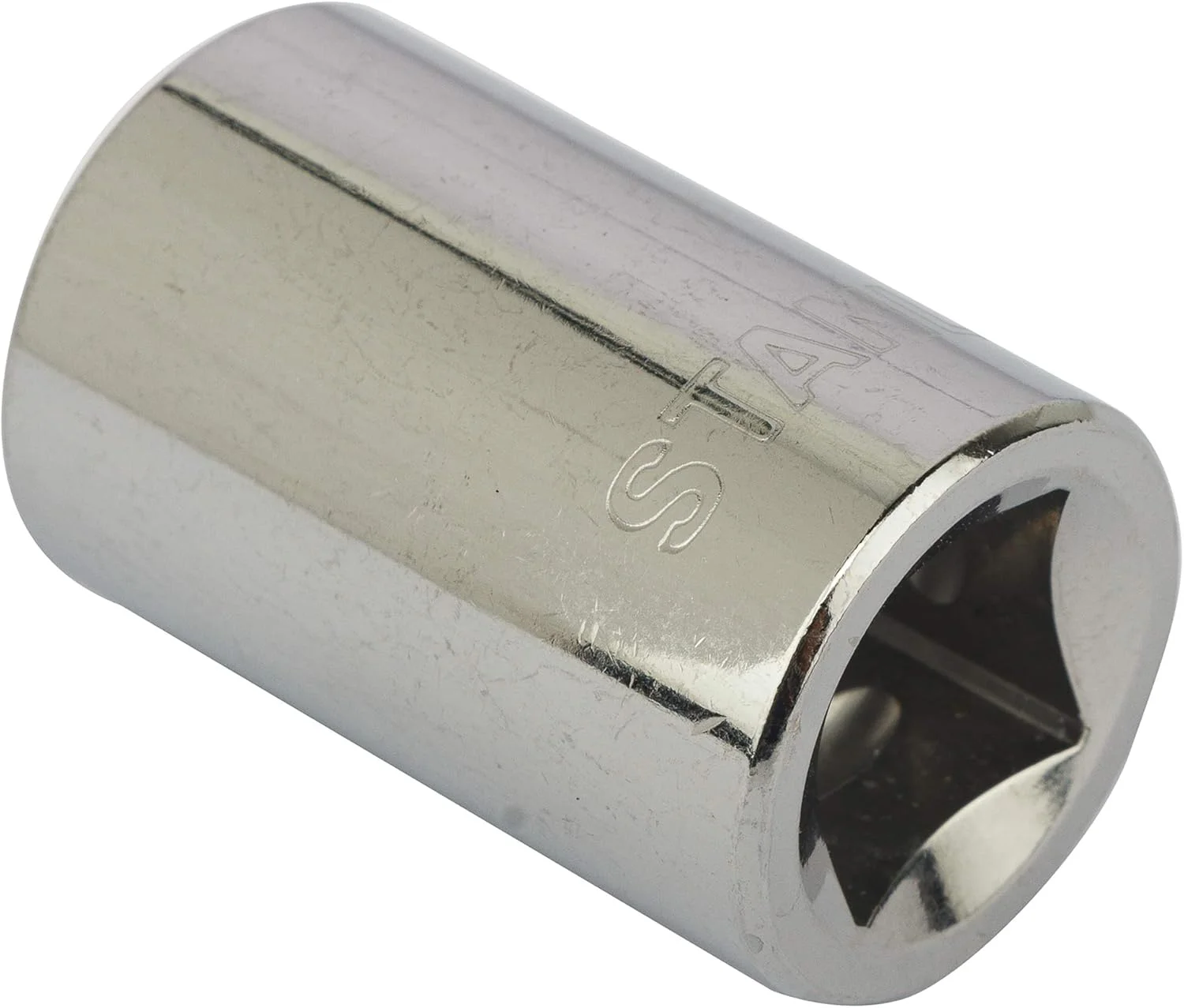 بکس استاندارد شش گوش استنلی مدل 1-88-739، فولاد کروم وانادیوم، درایو 1/2 اینچ، سایز 17 میلی متر، نقره ای