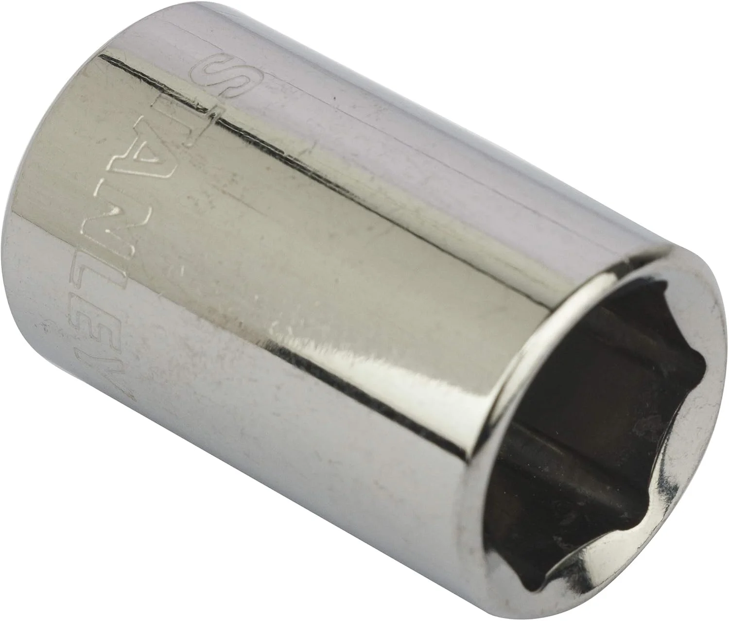 بکس استاندارد شش گوش استنلی مدل 1-88-739، فولاد کروم وانادیوم، درایو 1/2 اینچ، سایز 17 میلی متر، نقره ای