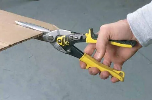 قیچی هوانوردی استنلی زرد و غلاف برش مستقیم 250 میلی متر (10 اینچ) قیچی هوانوردی استنلی زرد و غلاف برش مستقیم 250 میلی متر (10 اینچ)