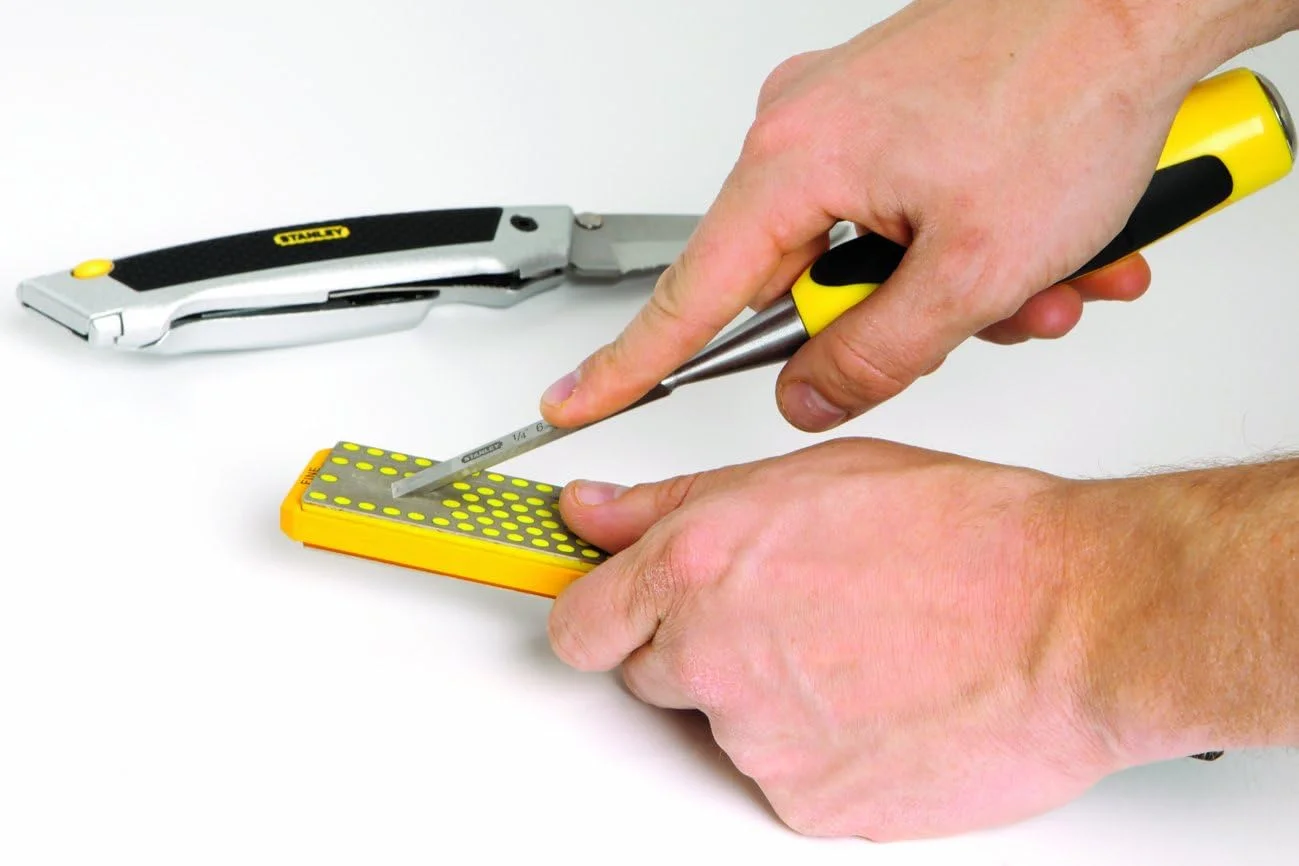 سنگ تیز کننده الماسه دستی استنلی مدل STHT0-16144، مشکی/زرد سنگ تیز کننده الماسه دستی استنلی مدل STHT0-16144، مشکی/زرد