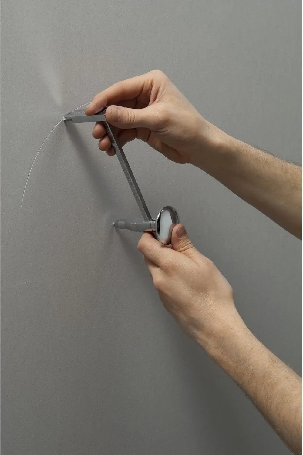 برش دایره ای استنلی مدل STHT1-05878، نقره ای