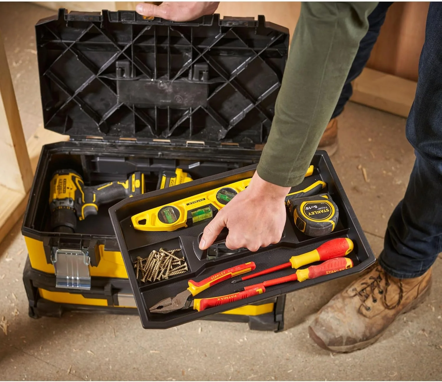 جعبه ابزار فلزی/پلاستیکی استنلی مدل 1-95-829 با کشو، مشکی/زرد