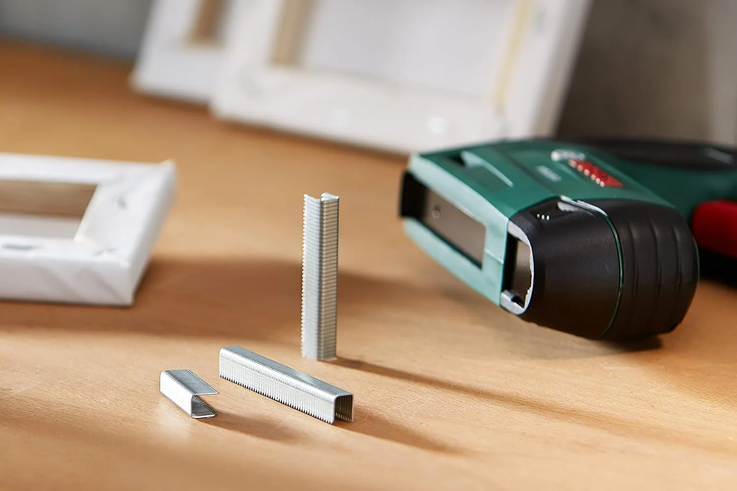 منگنه های تخت استنلی 1-CT306T، 10 میلی متر، جعبه 1000 عددی