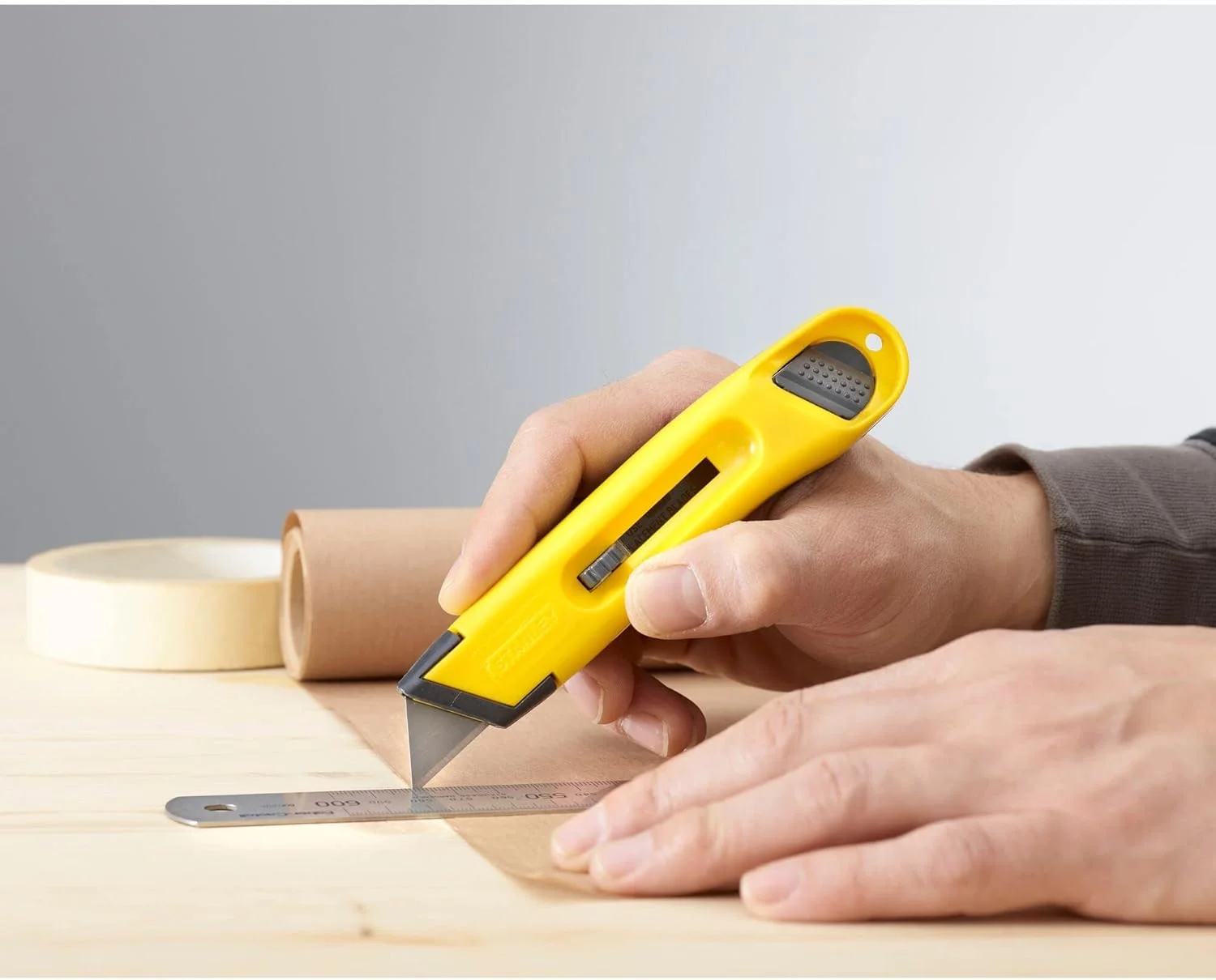 چاقوی استنلی 0-10-088 به همراه 5 تیغه، نقره ای/زرد