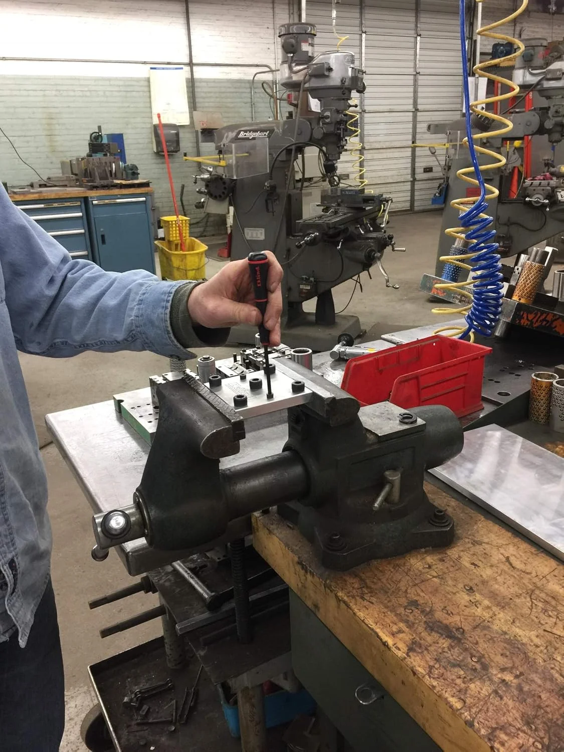 پیچ گوشتی دقیق آلن توپی 3 میلی متری EKLIND 92630 پیچ گوشتی دقیق آلن توپی 3 میلی متری EKLIND 92630