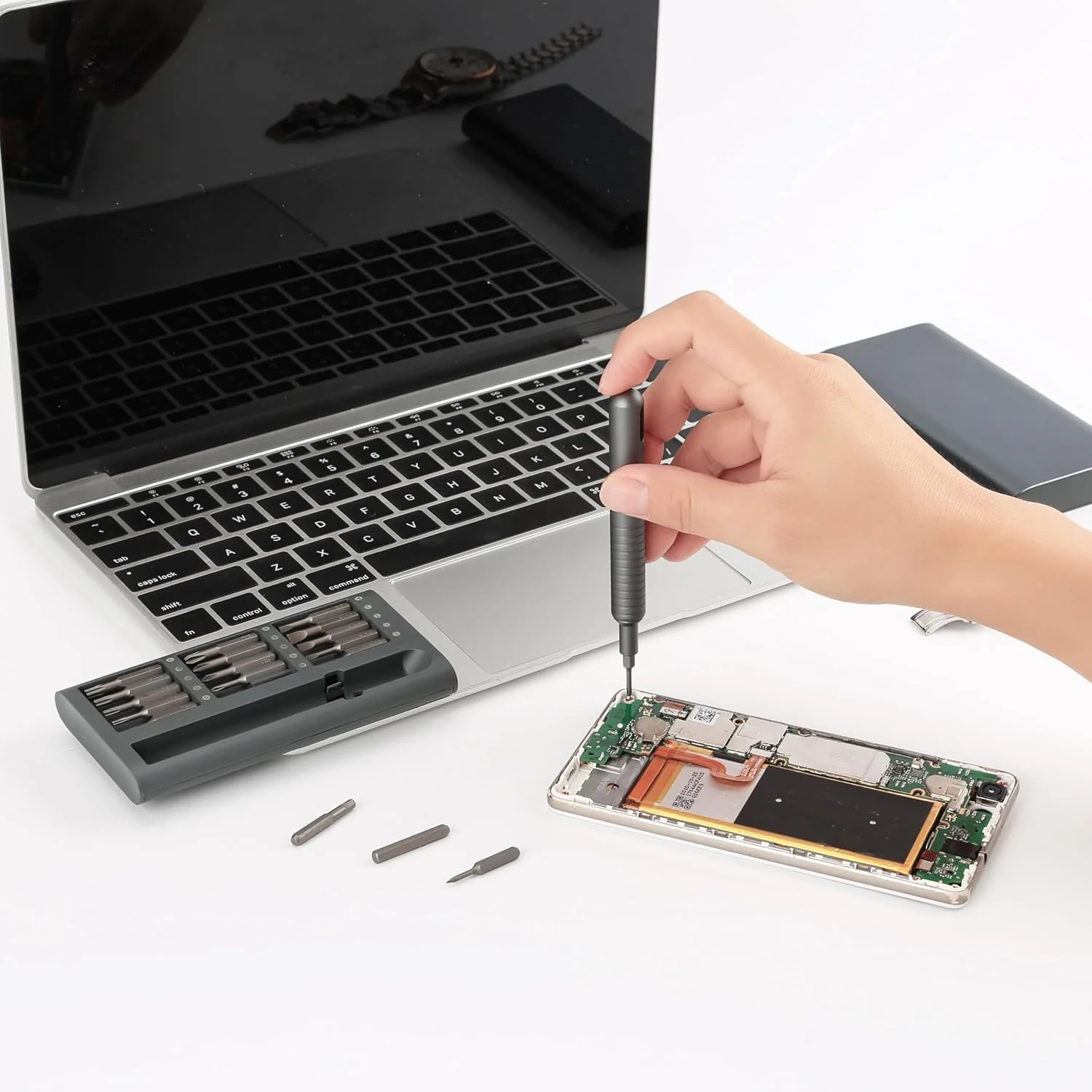 ست پیچ گوشتی 31 در 1 پاورولوژی استیل ضد زنگ - خاکستری ست پیچ گوشتی 31 در 1 پاورولوژی استیل ضد زنگ - خاکستری