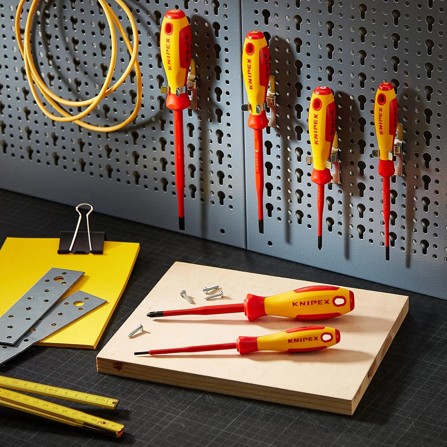 ست پیچ گوشتی VDE کنیپکس، دوسو/فیلیپس، 6 عدد پیچ گوشتی ست پیچ گوشتی VDE کنیپکس، دوسو/فیلیپس، 6 عدد پیچ گوشتی