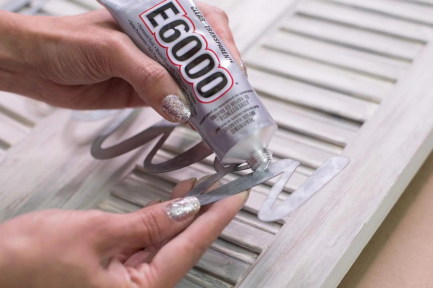 چسب صنایع دستی E6000، حجم 110 میلی لیتر