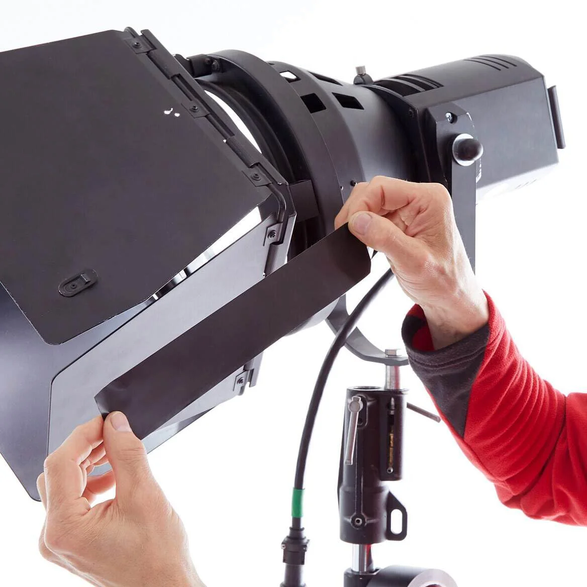 نوار فویل آلومینیومی مشکی LLPT، ضخیم و غیر بازتابنده، 3.94 میل، 5 سانتی متر x 10 متر، چسب رسانای حرارتی قوی برای تعمیر لوله و فلز (NC233) نوار فویل آلومینیومی مشکی LLPT، ضخیم و غیر بازتابنده، 3.94 میل، 5 سانتی متر x 10 متر، چسب رسانای حرارتی قوی برای تعمیر لوله و فلز (NC233)