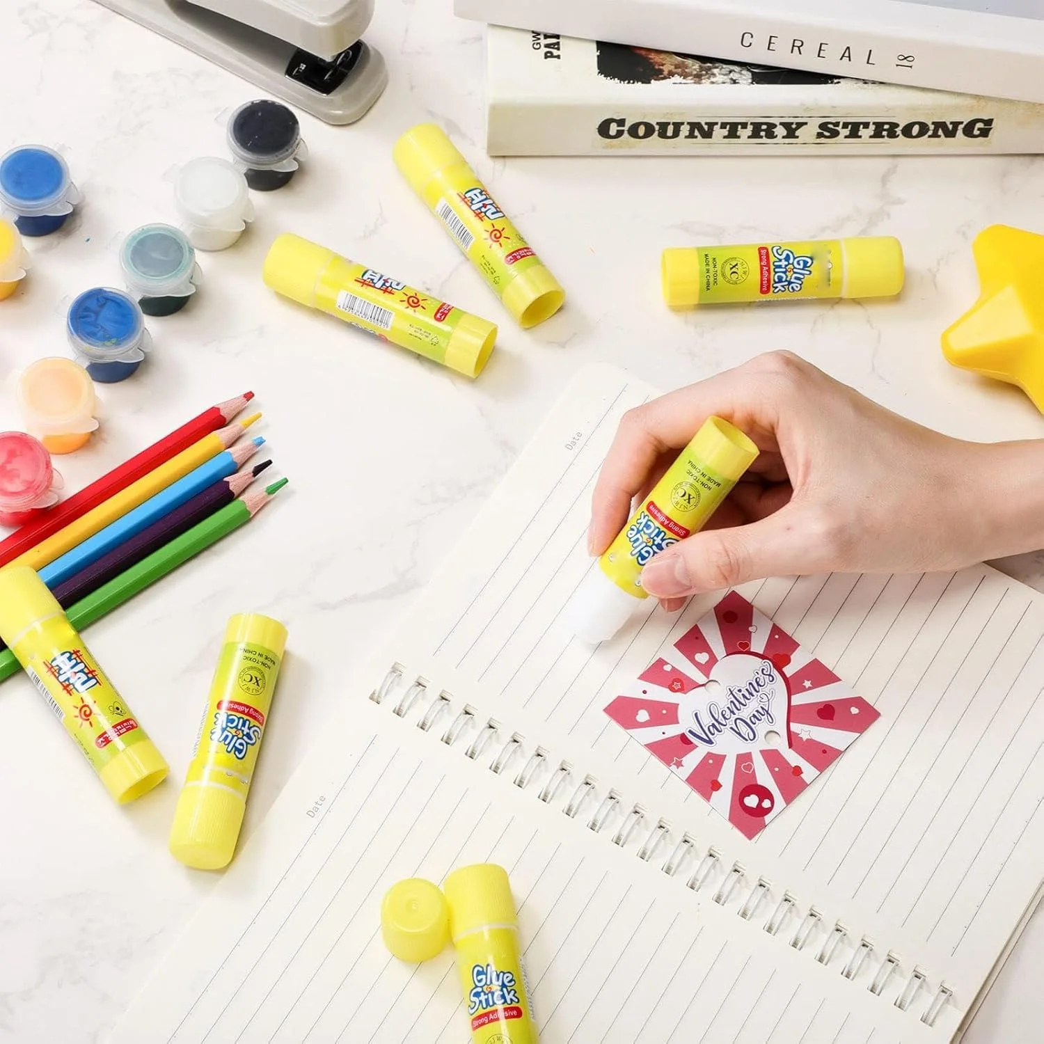 چسب ماتیکی سفید NALACAL، چسب ماتیکی قابل شستشو برای کاردستی، خانه، مدرسه، دانش آموزان، معلمان، کارمندان، اسکرپ بوک، لوازم کاردستی، لوازم هنری، چسب ایمن و آسان برای پخش (60 عدد، 6.8 گرم) چسب ماتیکی سفید NALACAL، چسب ماتیکی قابل شستشو برای کاردستی، خانه، مدرسه، دانش آموزان، معلمان، کارمندان، اسکرپ بوک، لوازم کاردستی، لوازم هنری، چسب ایمن و آسان برای پخش (60 عدد، 6.8 گرم)