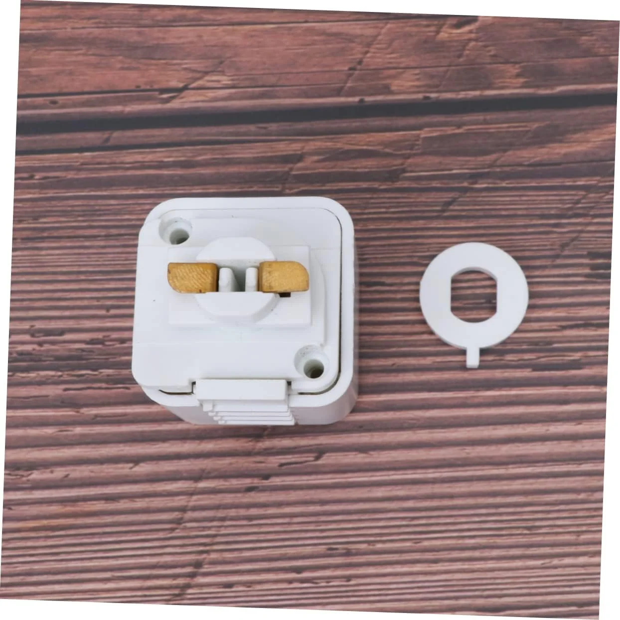 آداپتور سر چراغ ریلی نوع J مدل IMIKEYA برای نورپردازی ریلی - اتصال آویز ریل چراغ LED - سفید آداپتور سر چراغ ریلی نوع J مدل IMIKEYA برای نورپردازی ریلی - اتصال آویز ریل چراغ LED - سفید