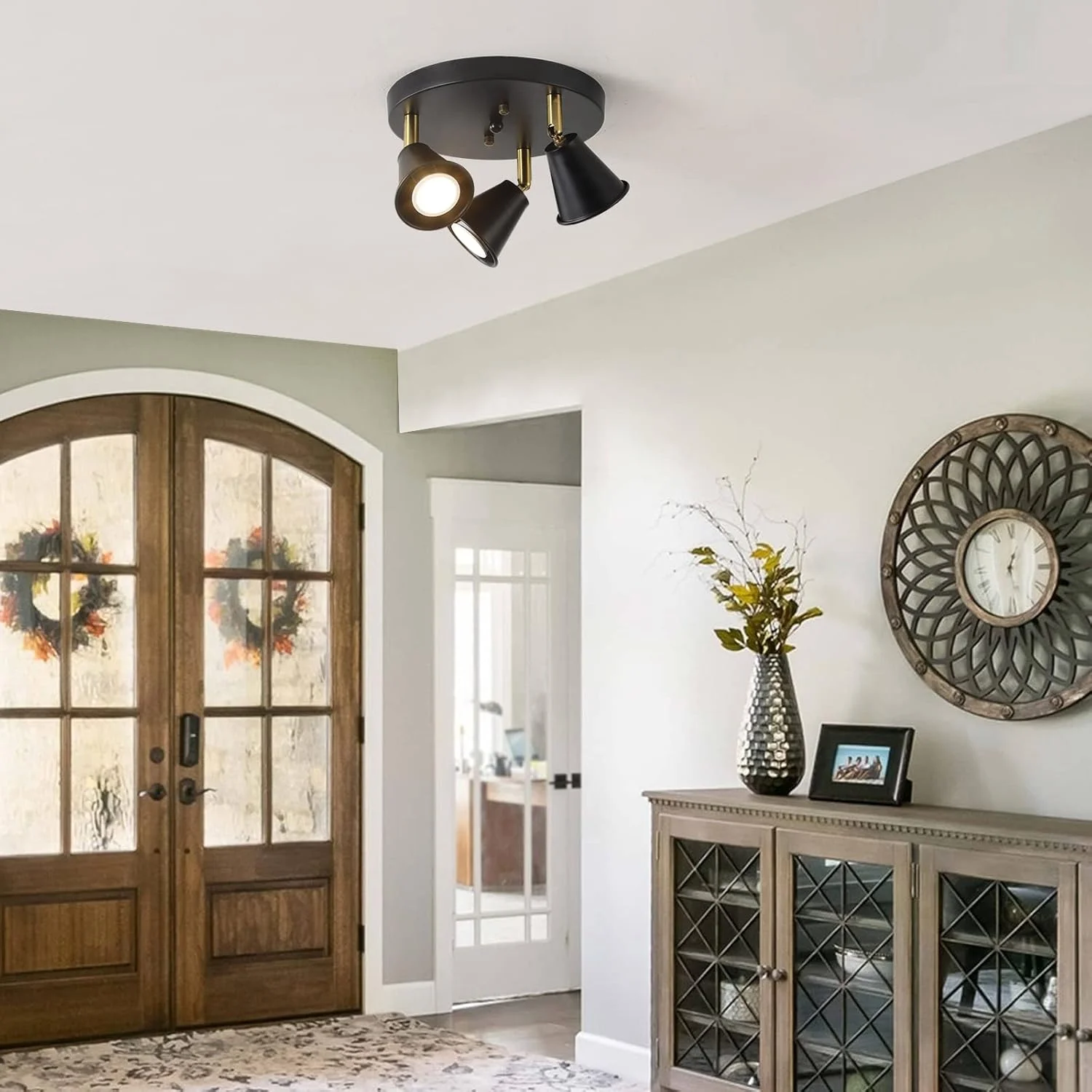 چراغ ریلی سه شاخه صنعتی SEEBLEN، چراغ سقفی گرد قابل تنظیم، چراغ آشپزخانه مدرن مشکی مناسب برای آشپزخانه، راهرو، اتاق غذاخوری، ایوان و دفتر. همراه با لامپ های GU10