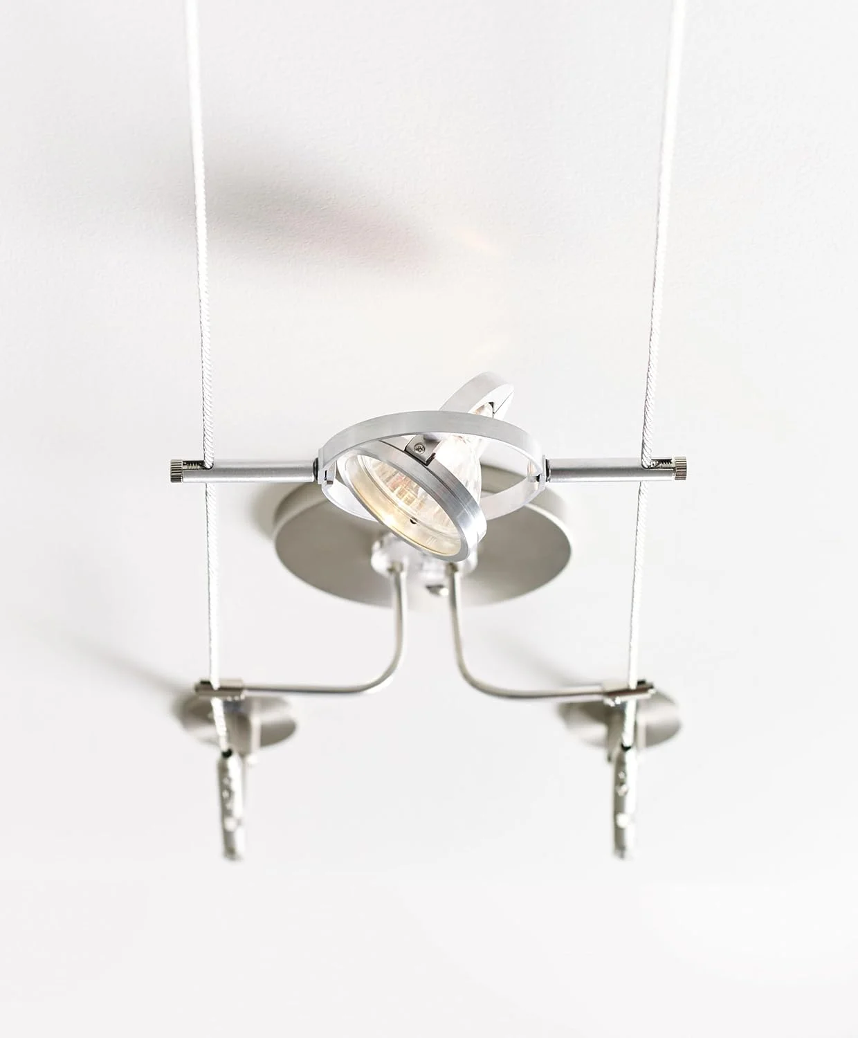 نورپردازی تاکیدی ولتاژ پایین Tech Lighting Tiella 800CBL5PN، مناسب نصب روی سطح