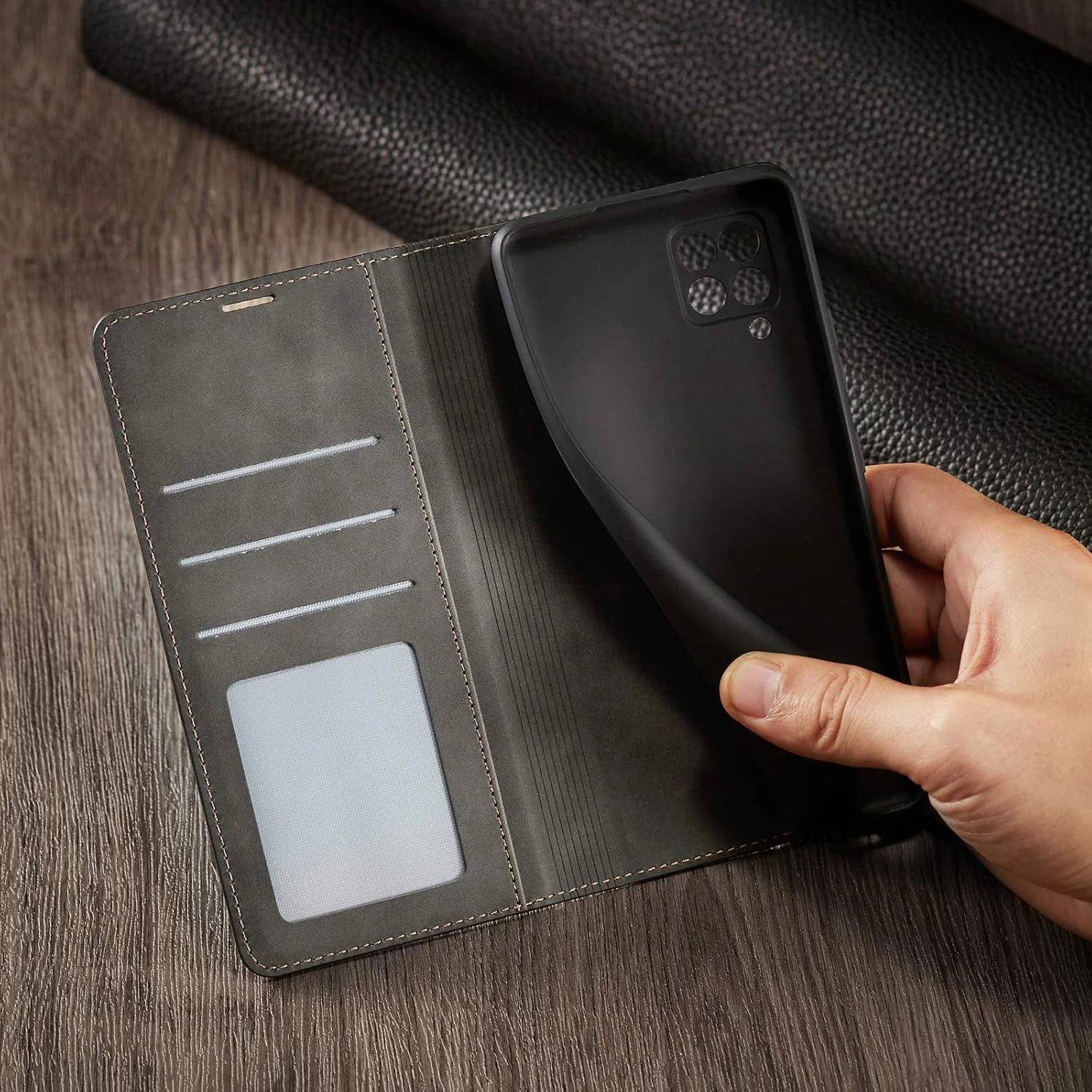 کیف چرمی تاشو محافظ گوشی EYZUTAK برای سامسونگ گلکسی A12 5G، کاور محافظ موبایل با استند، جای کارت، بست مغناطیسی و ضد ضربه - مشکی کیف چرمی تاشو محافظ گوشی EYZUTAK برای سامسونگ گلکسی A12 5G، کاور محافظ موبایل با استند، جای کارت، بست مغناطیسی و ضد ضربه - مشکی