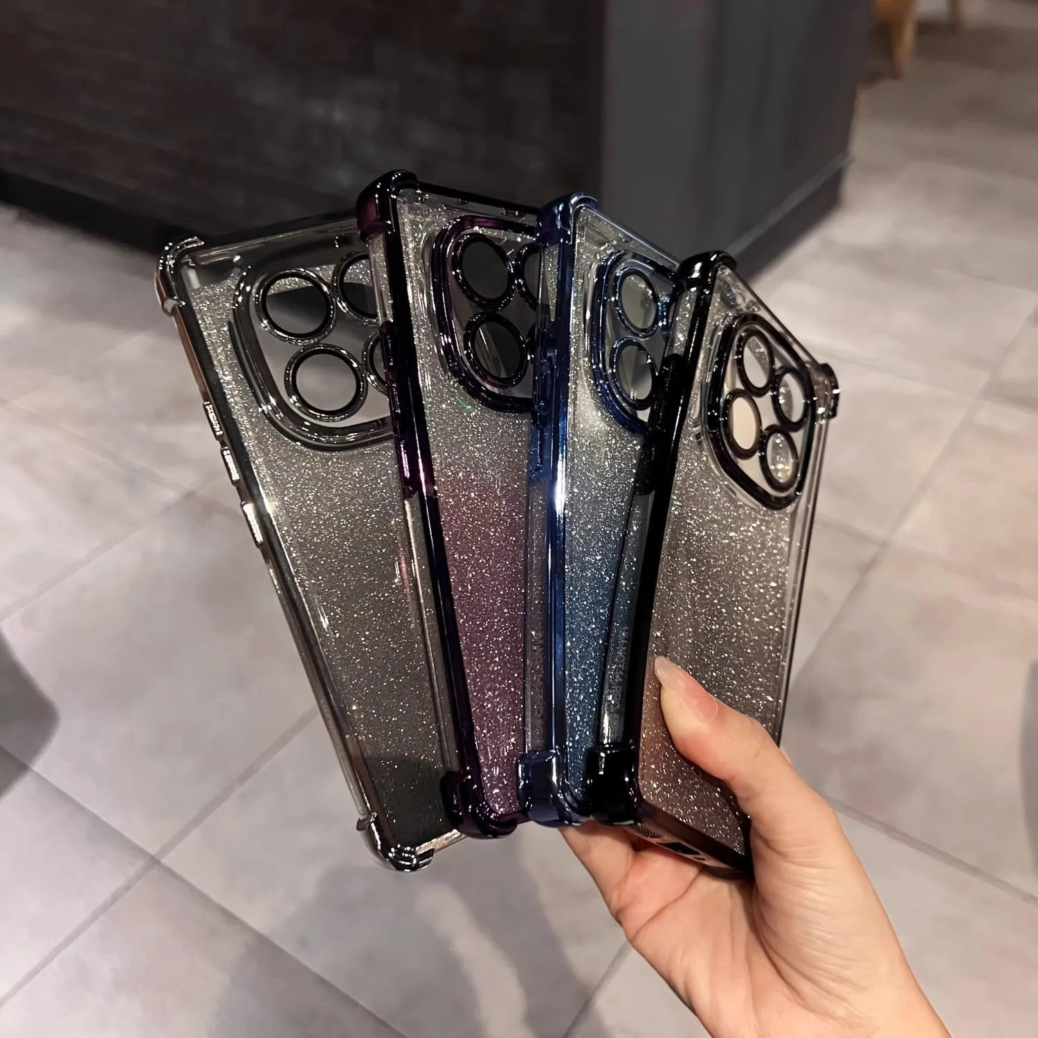 قاب محافظ گوشی شیائومی ردمی نوت 14 پرو پلاس 5G / پوکو X7 5G، طرح گرادیان درخشان، محافظت چهار گوشه، فوق العاده نازک، فوق العاده سبک، همراه با محافظ لنز دوربین (نقره ای)